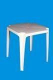 alugamos mesas 70x70 plasticas